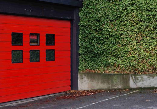 Opter pour une porte de garage design ?